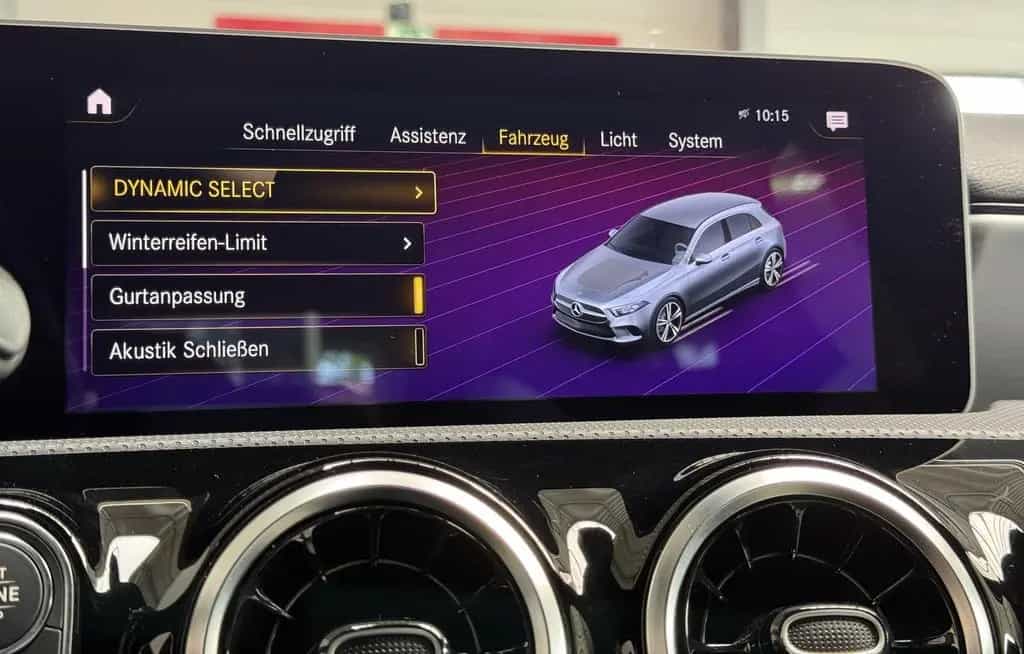 Mercedes-Benz A 180 AMG Line Vollausstattung |HUD|Kamera|Pano| 10/2019-photo-23