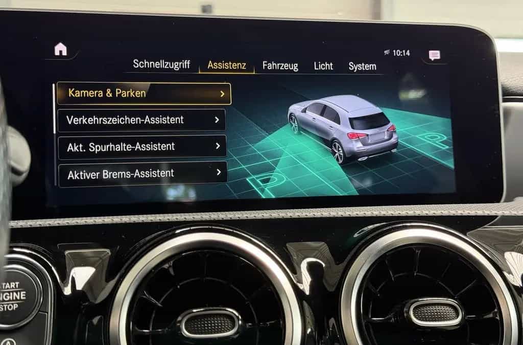 Mercedes-Benz A 180 AMG Line Vollausstattung |HUD|Kamera|Pano| 10/2019-photo-24