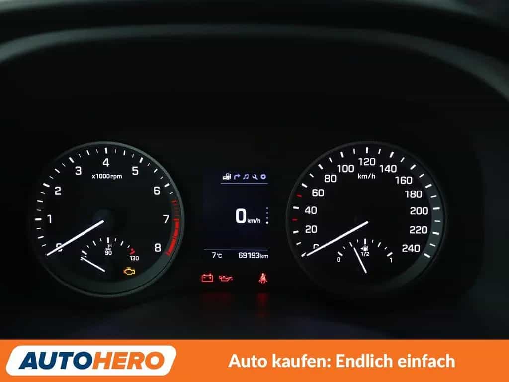 Hyundai TUCSON 1.6 Trend blue 2WD *NAVI*TEMPO*CAM*PDC* 10/2017-photo-19