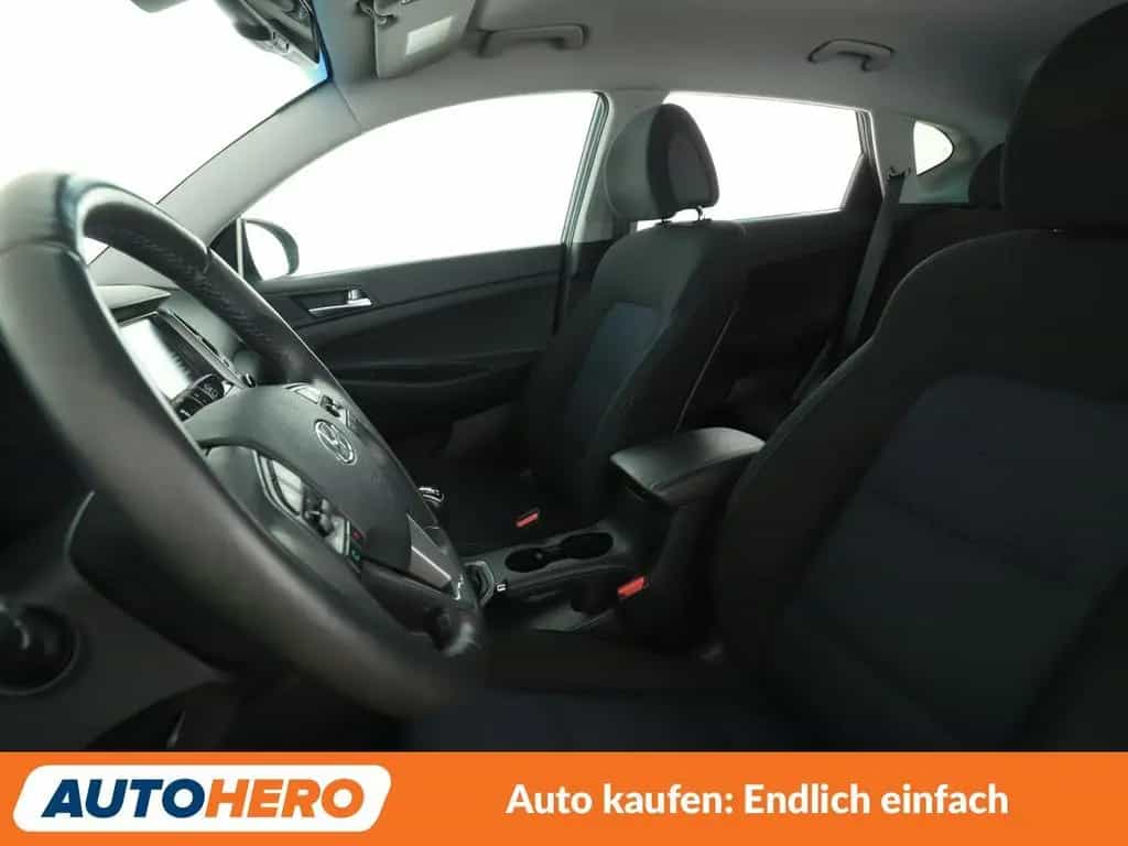 Hyundai TUCSON 1.6 Trend blue 2WD *NAVI*TEMPO*CAM*PDC* 10/2017-photo-9
