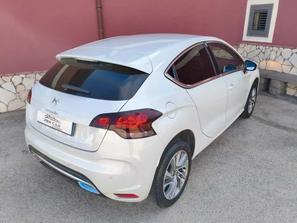 DS Automobiles DS4 Ds DS4 4 1.6 e-HDi 115 airdream So Chic 04/2013-photo-5