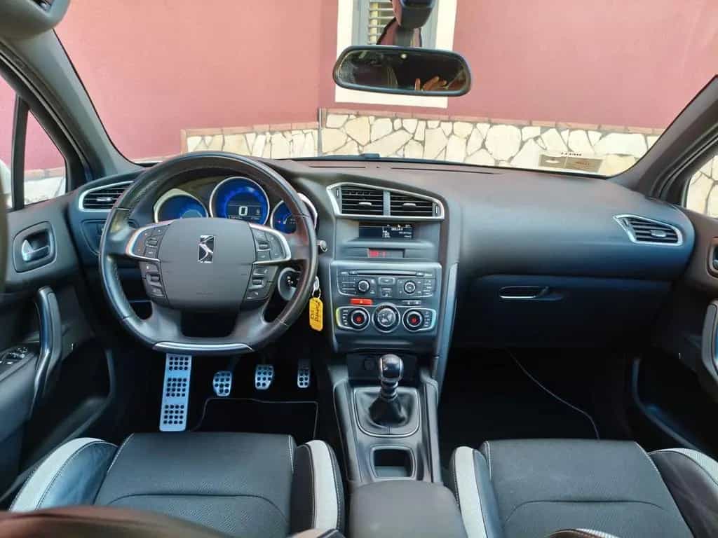 DS Automobiles DS4 Ds DS4 4 1.6 e-HDi 115 airdream So Chic 04/2013-photo-7
