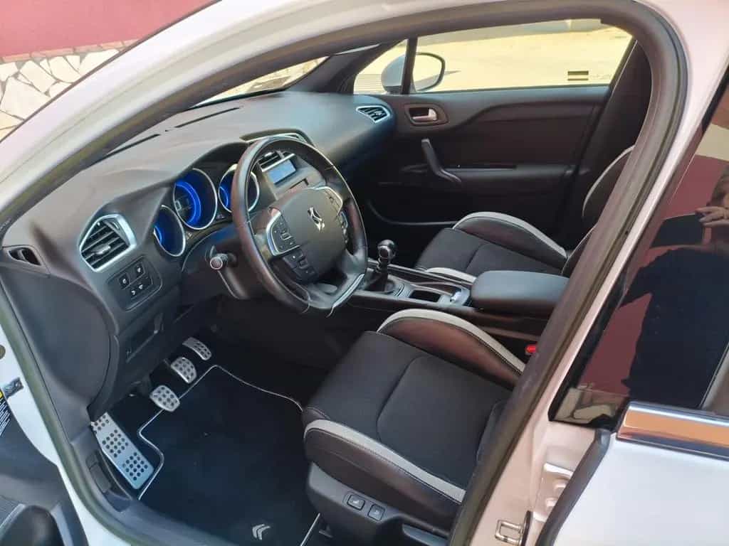 DS Automobiles DS4 Ds DS4 4 1.6 e-HDi 115 airdream So Chic 04/2013-photo-8