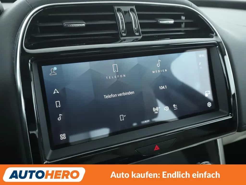 Jaguar XE 30t HSE AWD Aut.*NAVI*ACC*CAM*PDC*SHZ*PANO* 12/2021-photo-20