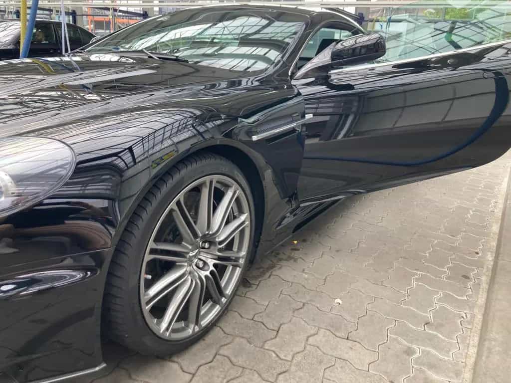 Aston Martin DBS 6.0 Touchtronic - 05/2009-photo-2