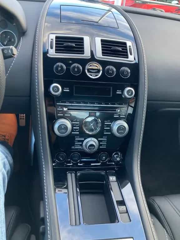 Aston Martin DBS 6.0 Touchtronic - 05/2009-photo-8