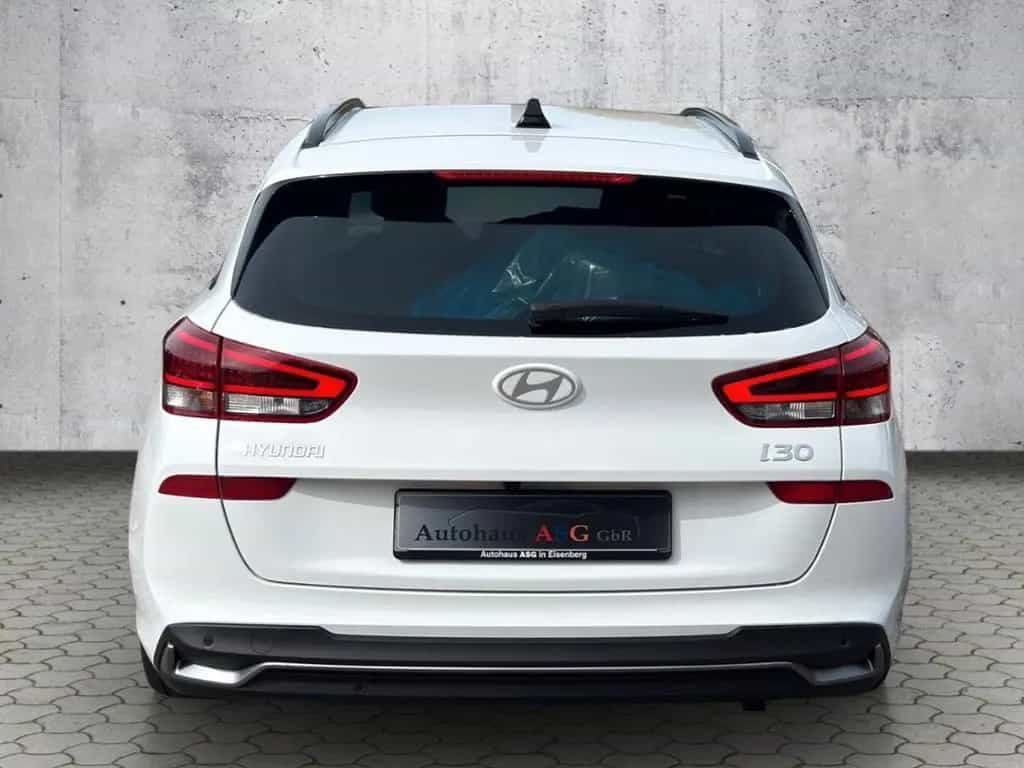 Hyundai i30 cw Advantage*LED*Kamera*Dig. Cockpit*CarPlay 10/2024-photo-5