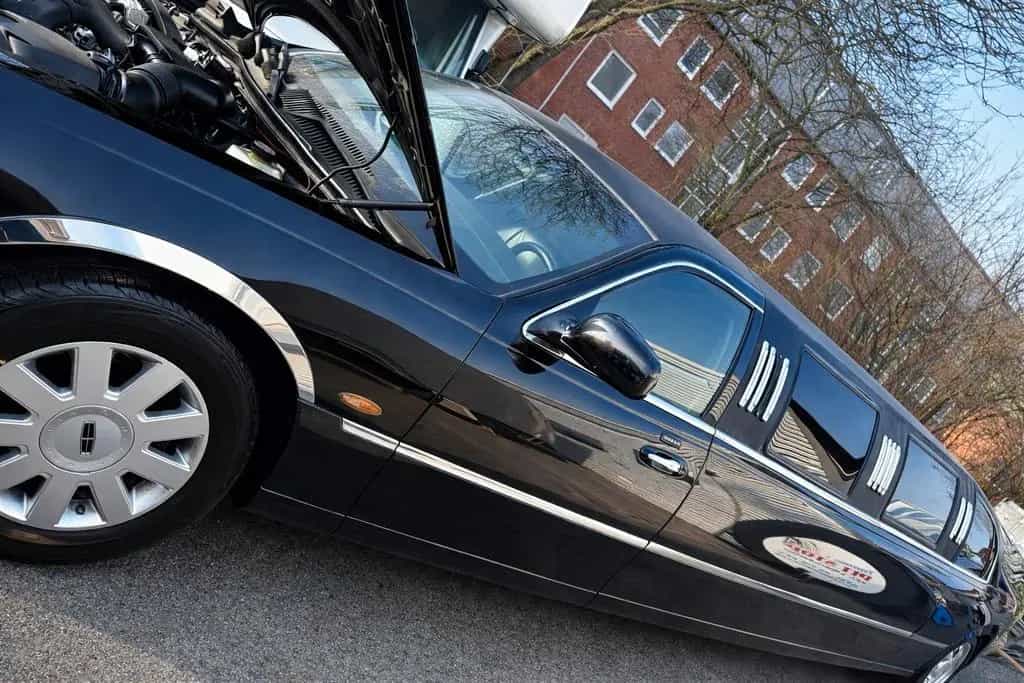 Lincoln Town Car 07/2003-photo-4