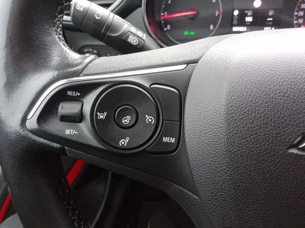 Opel Crossland 07/2023-photo-18