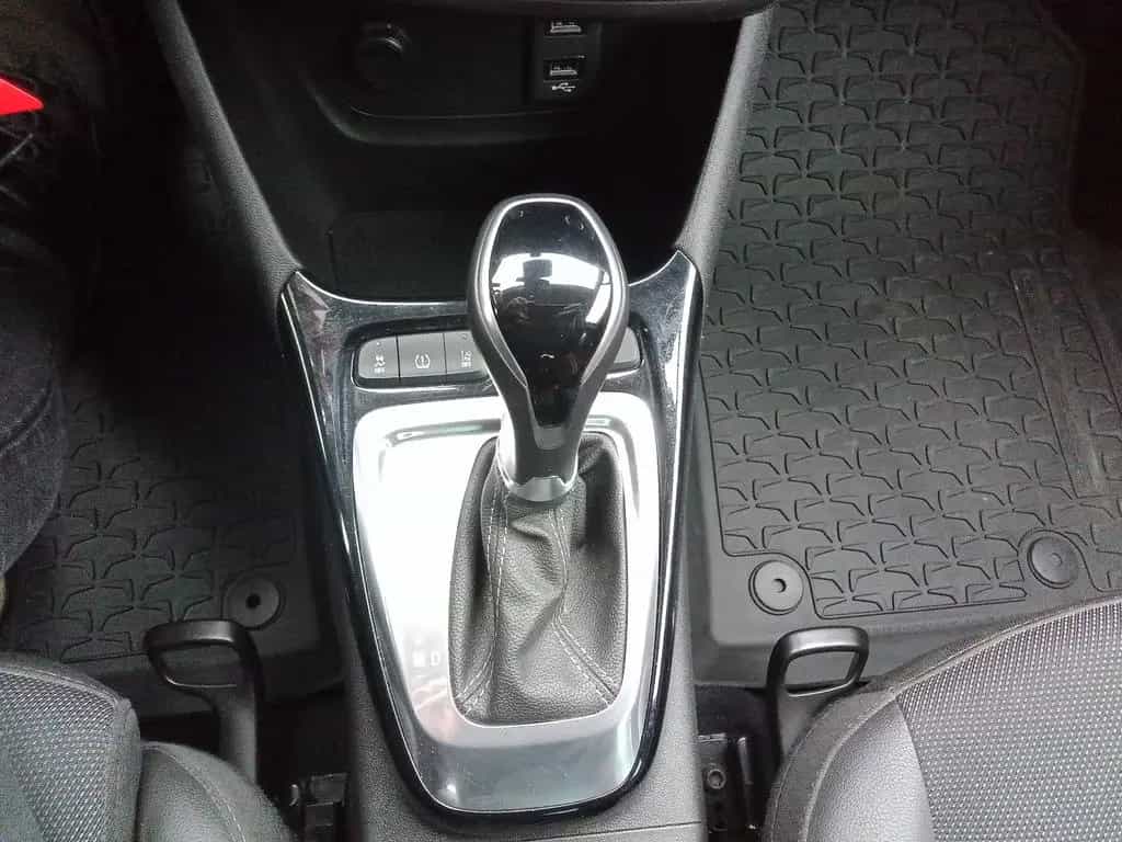 Opel Crossland 07/2023-photo-21