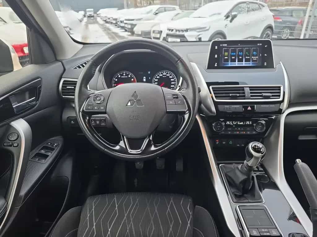 Mitsubishi Eclipse Cross Intro Edition 1.5 T-MIVEC AHK WR 3 03/2019-photo-11