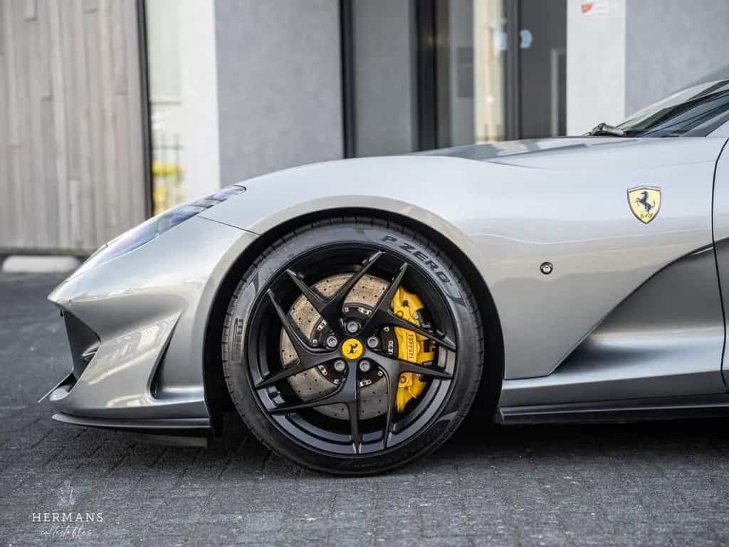 Ferrari 812 6.5 V12 Superfast HELE / Lift / Passenger / 02/2018-photo-14