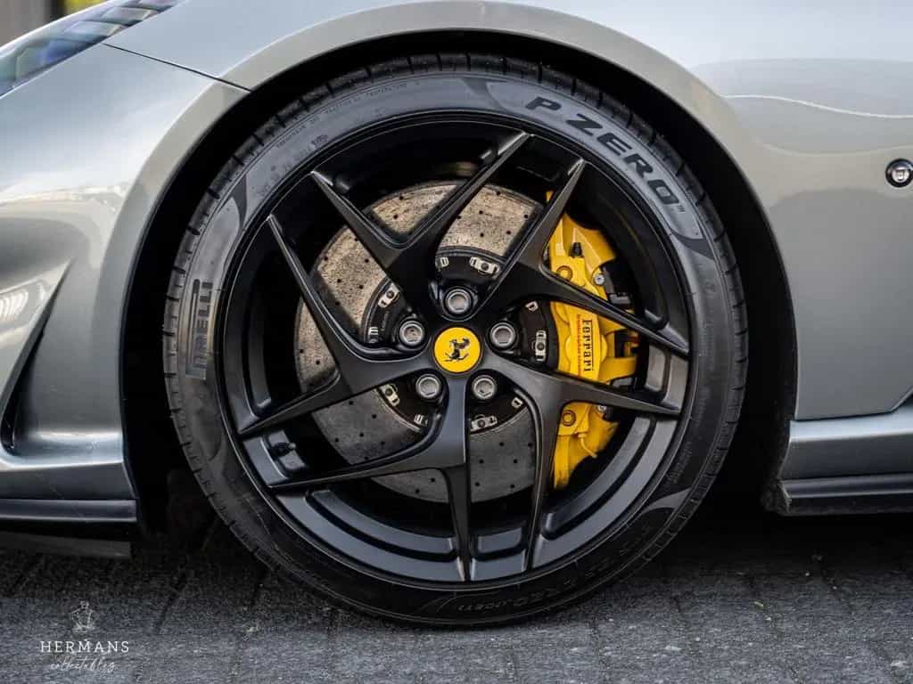 Ferrari 812 6.5 V12 Superfast HELE / Lift / Passenger / 02/2018-photo-15