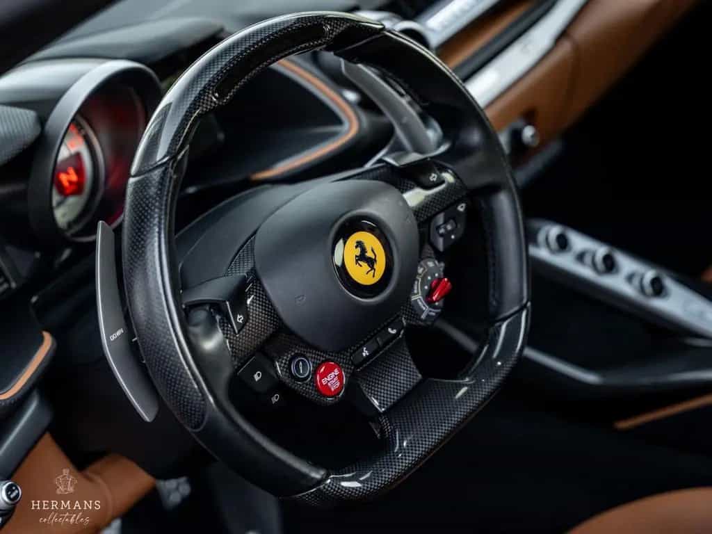 Ferrari 812 6.5 V12 Superfast HELE / Lift / Passenger / 02/2018-photo-17