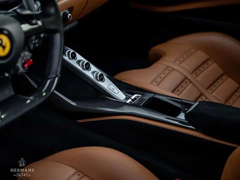 Ferrari 812 6.5 V12 Superfast HELE / Lift / Passenger / 02/2018-photo-19