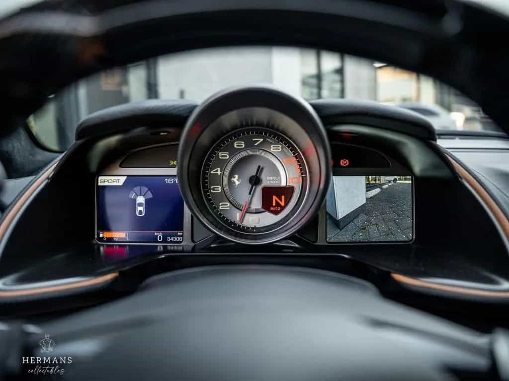 Ferrari 812 6.5 V12 Superfast HELE / Lift / Passenger / 02/2018-photo-22