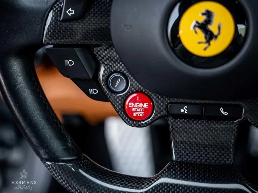 Ferrari 812 6.5 V12 Superfast HELE / Lift / Passenger / 02/2018-photo-25