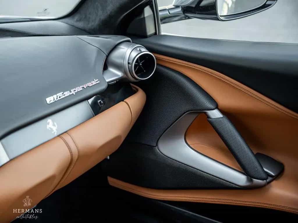 Ferrari 812 6.5 V12 Superfast HELE / Lift / Passenger / 02/2018-photo-29