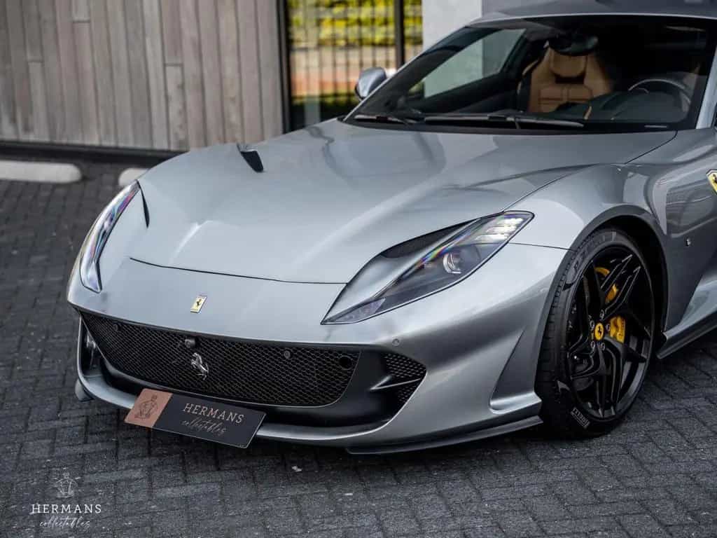 Ferrari 812 6.5 V12 Superfast HELE / Lift / Passenger / 02/2018-photo-3
