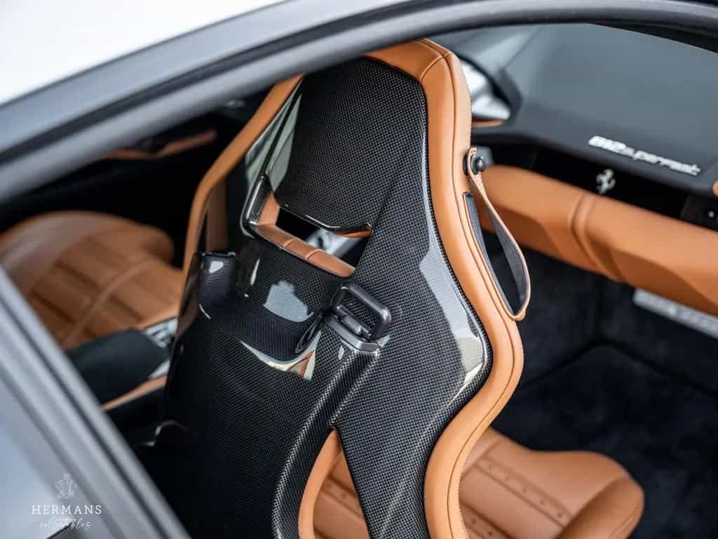 Ferrari 812 6.5 V12 Superfast HELE / Lift / Passenger / 02/2018-photo-31