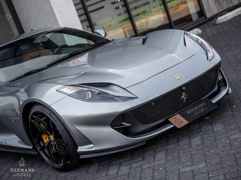 Ferrari 812 6.5 V12 Superfast HELE / Lift / Passenger / 02/2018-photo-5