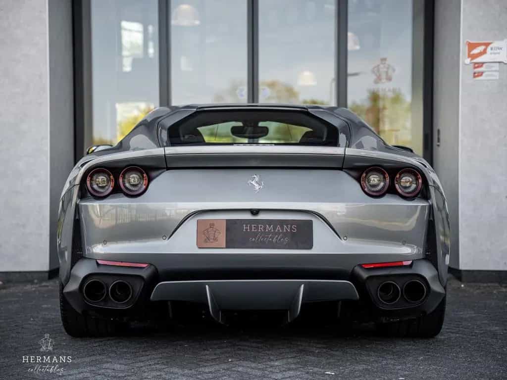 Ferrari 812 6.5 V12 Superfast HELE / Lift / Passenger / 02/2018-photo-6