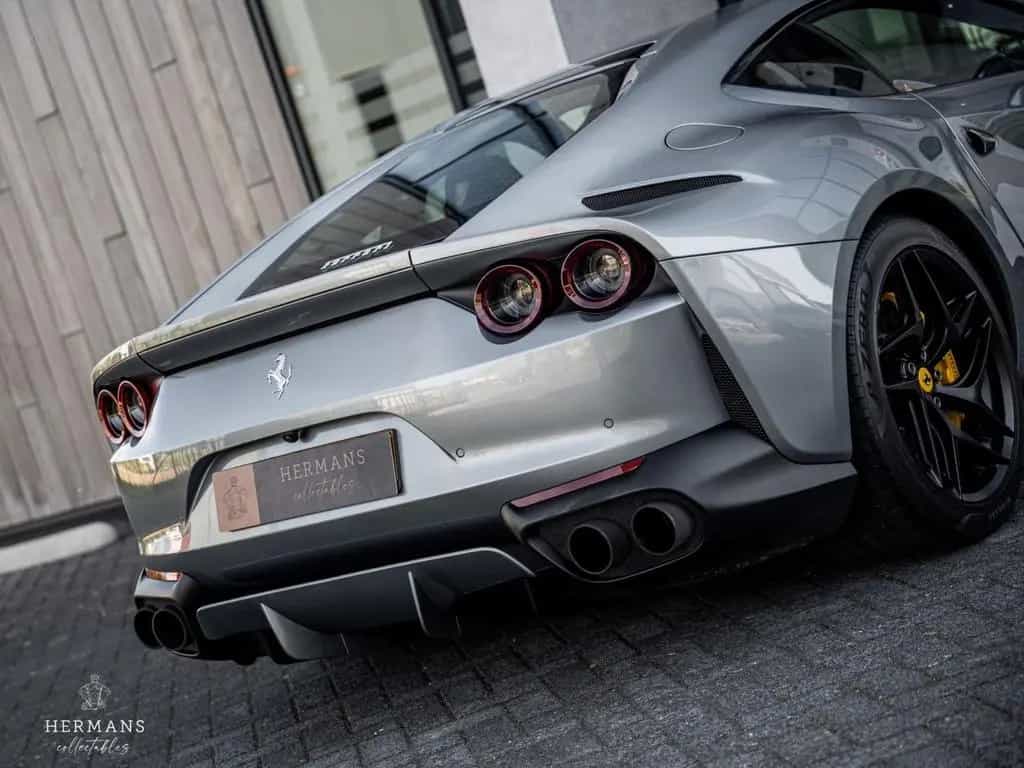 Ferrari 812 6.5 V12 Superfast HELE / Lift / Passenger / 02/2018-photo-8