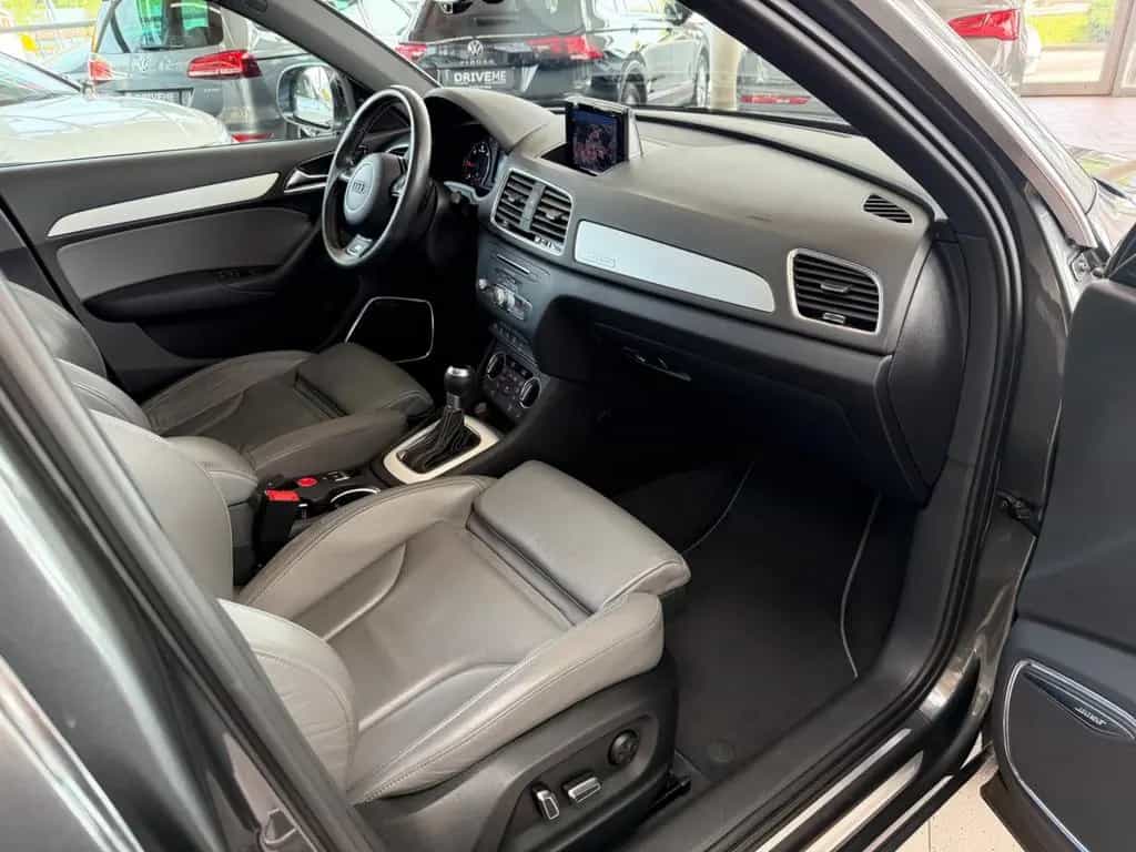 Audi Q3 2.0TDI S-Tronic Quattro 3x S-Line Kamera Lede 05/2015-photo-15