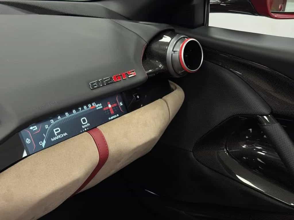 Ferrari 812 6.5 V12 GTS DCT F1 06/2021-photo-8
