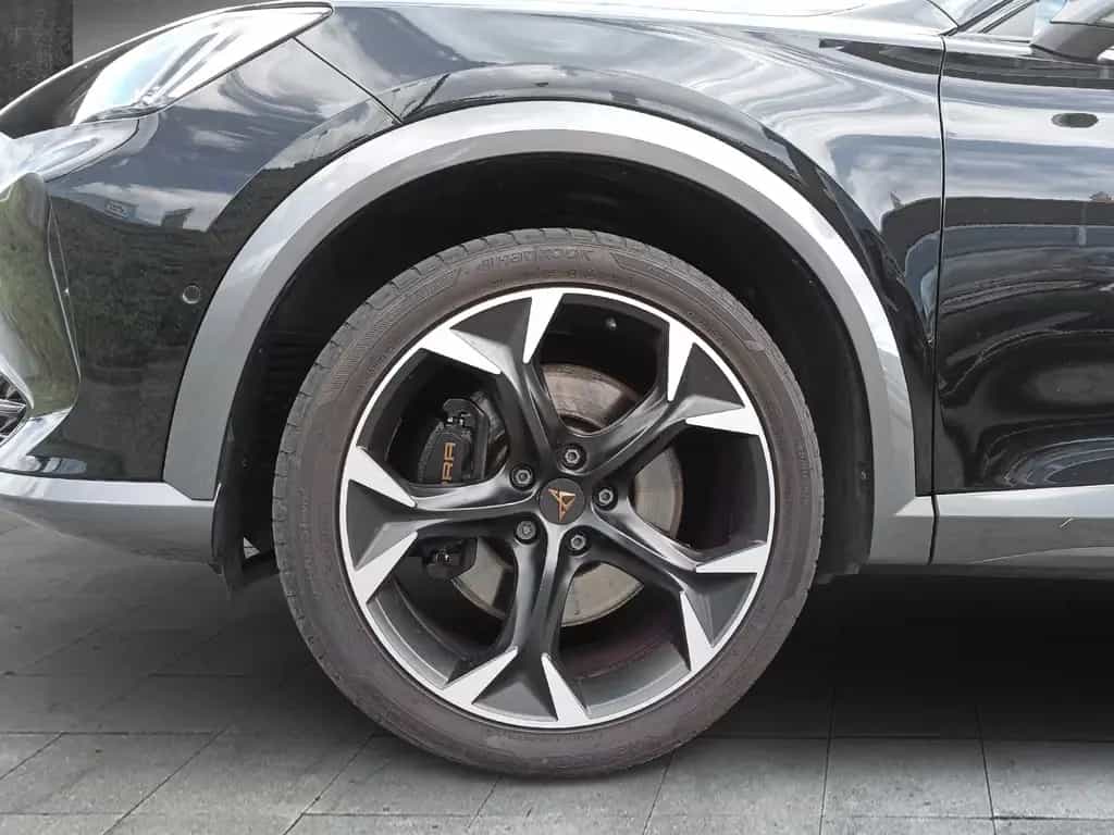 Cupra Formentor VZ 4Drive*DSG*SHZ*EHK*VC*GARANTIE* 08/2021-photo-4