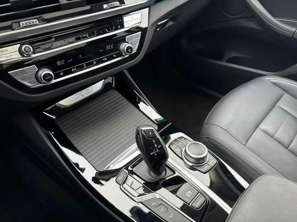 BMW X3 xDrive30d Luxury LED+,AHK,Pano,360°,HUD,St 08/2020-photo-10