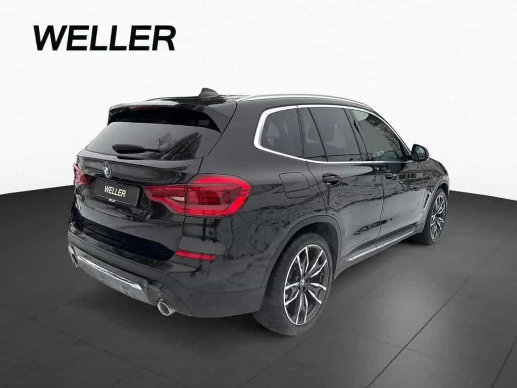 BMW X3 xDrive30d Luxury LED+,AHK,Pano,360°,HUD,St 08/2020-photo-4
