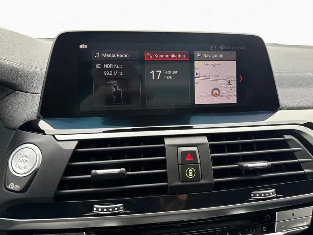 BMW X3 xDrive30d Luxury LED+,AHK,Pano,360°,HUD,St 08/2020-photo-9