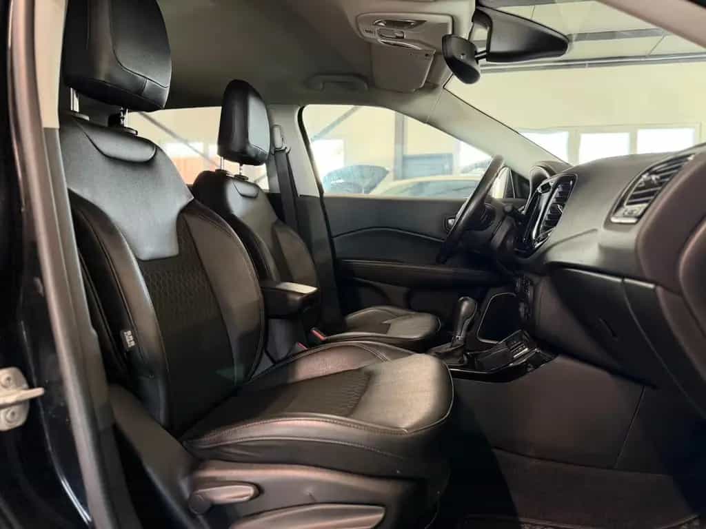 Jeep Compass Limit. 1,3 TGDi NAV+KAM+XEN+TEMP+CARPLAY 11/2020-photo-10
