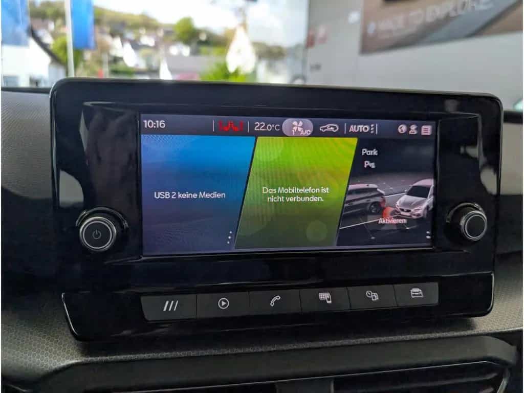 Seat Leon Style SHZ+CARPLAY+LENKRADHZ. 03/2021-photo-11