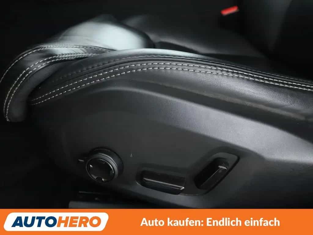 Volvo V90 2.0 D5 Inscription AWD Aut.*NAVI*TEMPO*CAM* 12/2019-photo-29