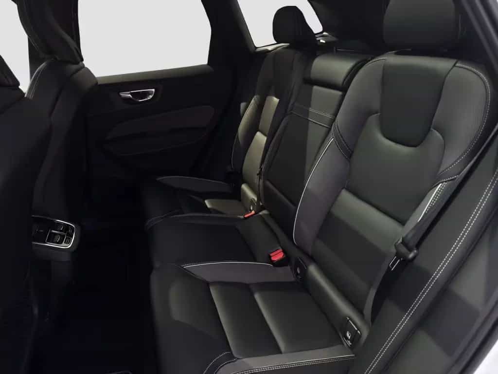Volvo XC60 T4 R-Design/AHK/Pano/HuD/Kam/BLIS/DAB/H&K 07/2020-photo-13