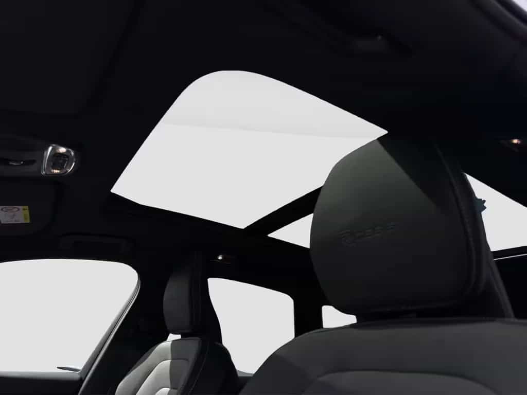 Volvo XC60 T4 R-Design/AHK/Pano/HuD/Kam/BLIS/DAB/H&K 07/2020-photo-14