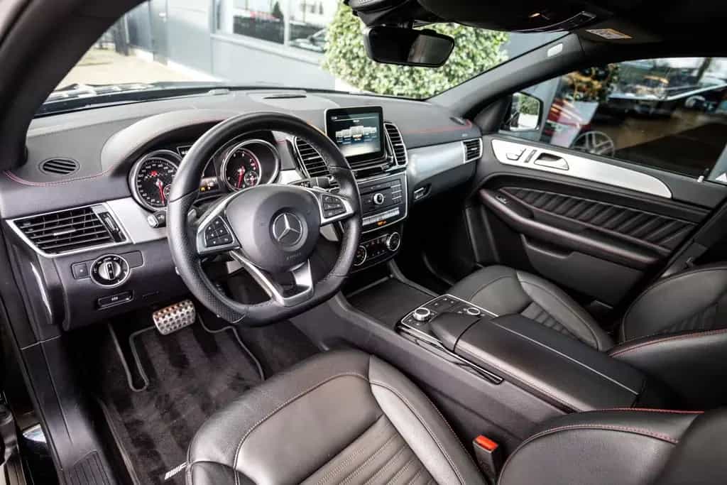 Mercedes-Benz GLE 400 Coupé 4MATIC AMG 12/2016-photo-4