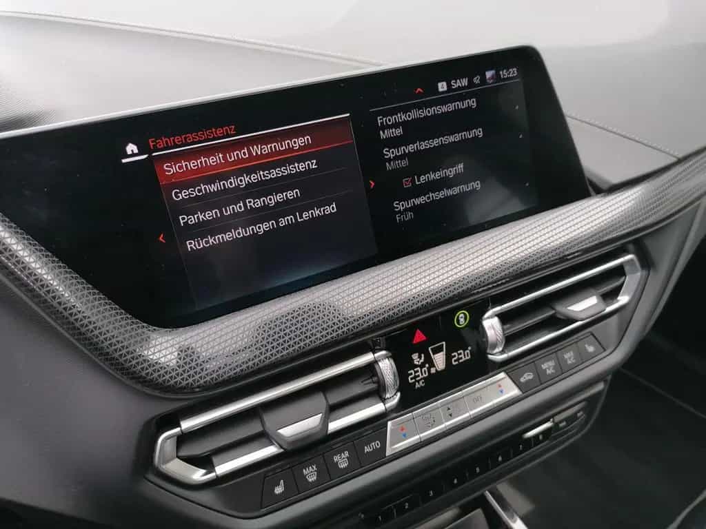 BMW 118 iA Sport Line LED LCPro HUD DA DAB Shz 01/2022-photo-20
