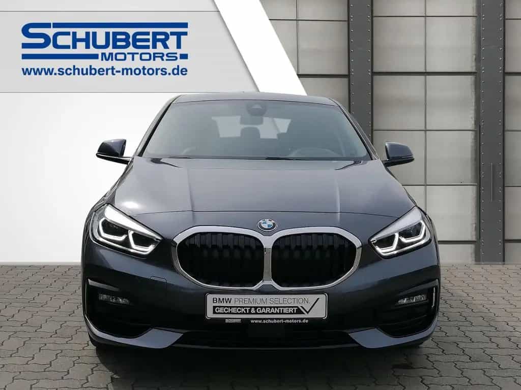 BMW 118 iA Sport Line LED LCPro HUD DA DAB Shz 01/2022-photo-4