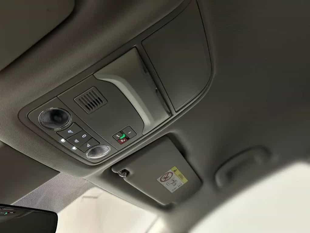 Skoda Karoq 1.5 TSI DSG Tour 04/2023-photo-13