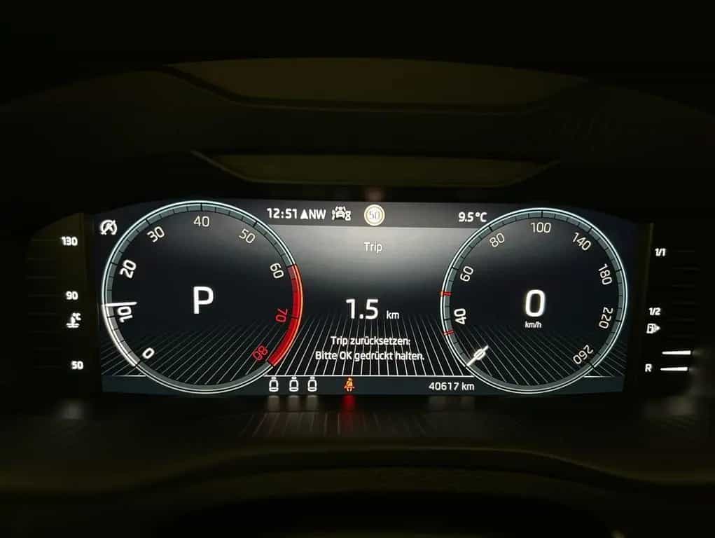 Skoda Karoq 1.5 TSI DSG Tour 04/2023-photo-7