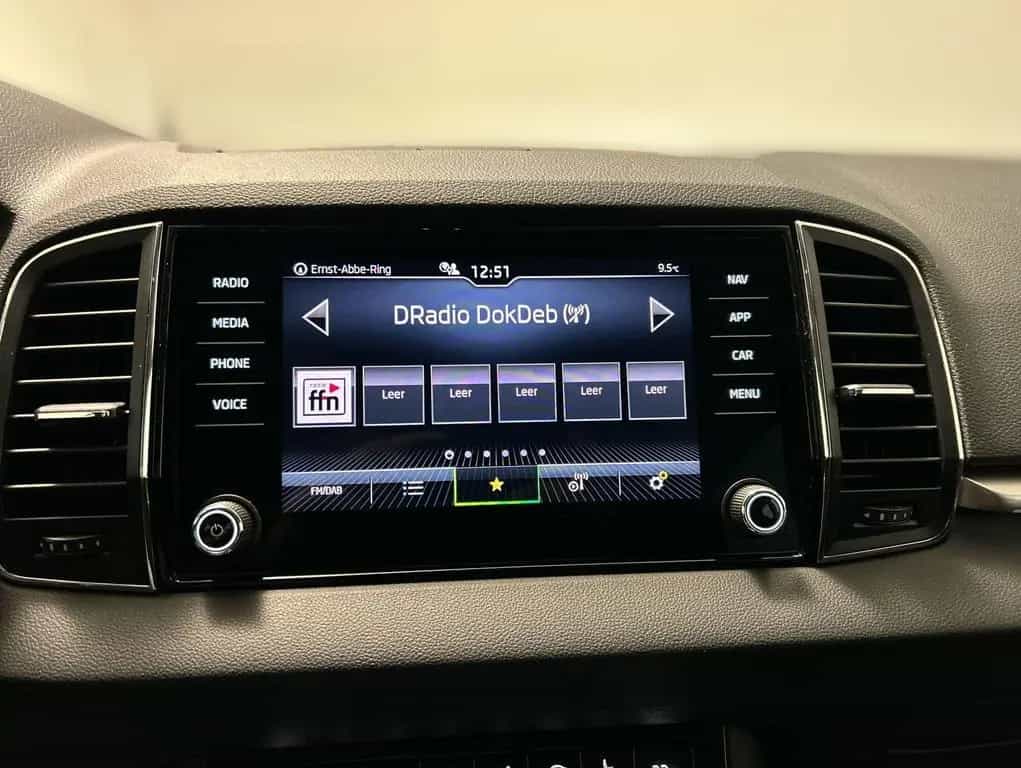 Skoda Karoq 1.5 TSI DSG Tour 04/2023-photo-9