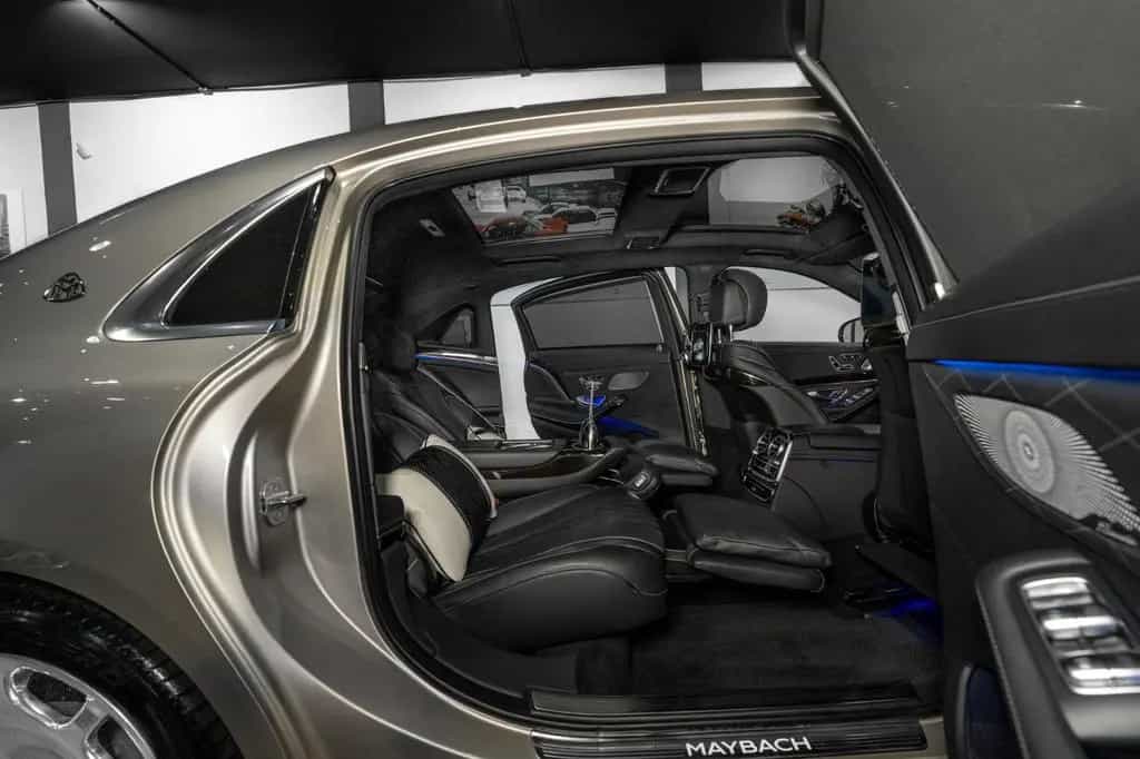 Maybach S 560 Maybach #MANUFAKTUR #FOND-TV #5-SITZE 05/2018-photo-1