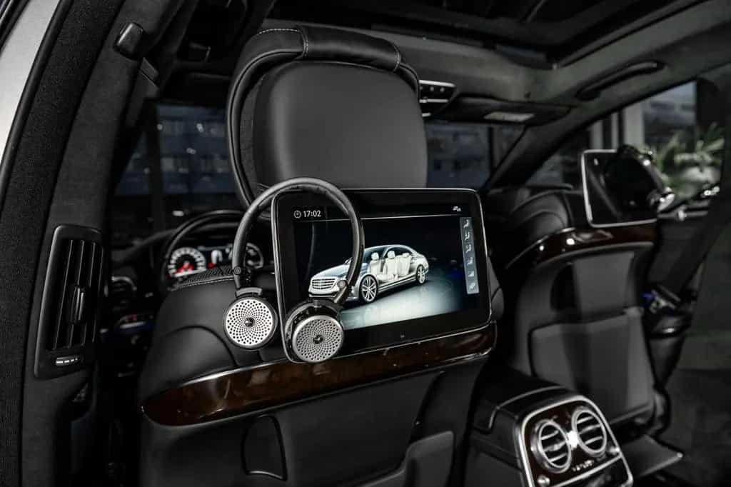 Maybach S 560 Maybach #MANUFAKTUR #FOND-TV #5-SITZE 05/2018-photo-16