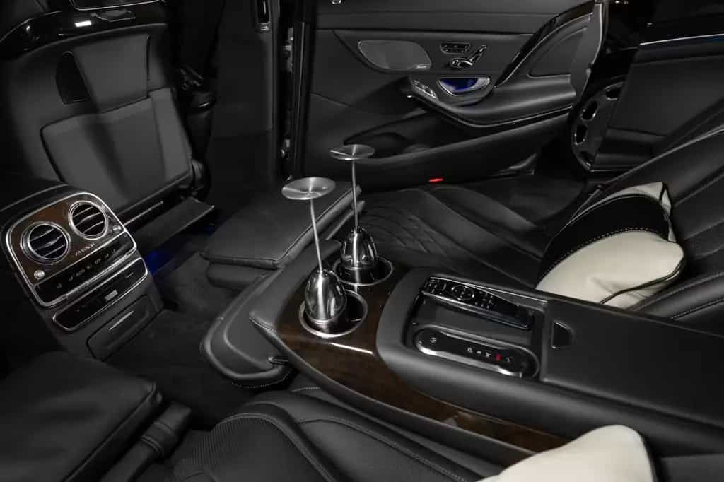 Maybach S 560 Maybach #MANUFAKTUR #FOND-TV #5-SITZE 05/2018-photo-18