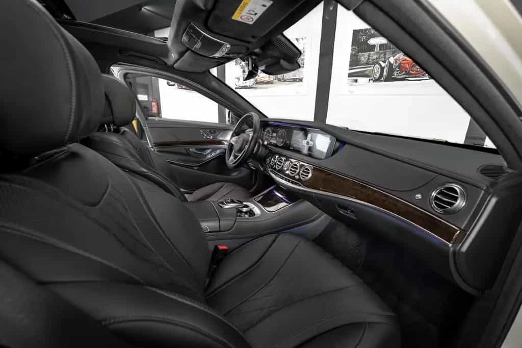 Maybach S 560 Maybach #MANUFAKTUR #FOND-TV #5-SITZE 05/2018-photo-24