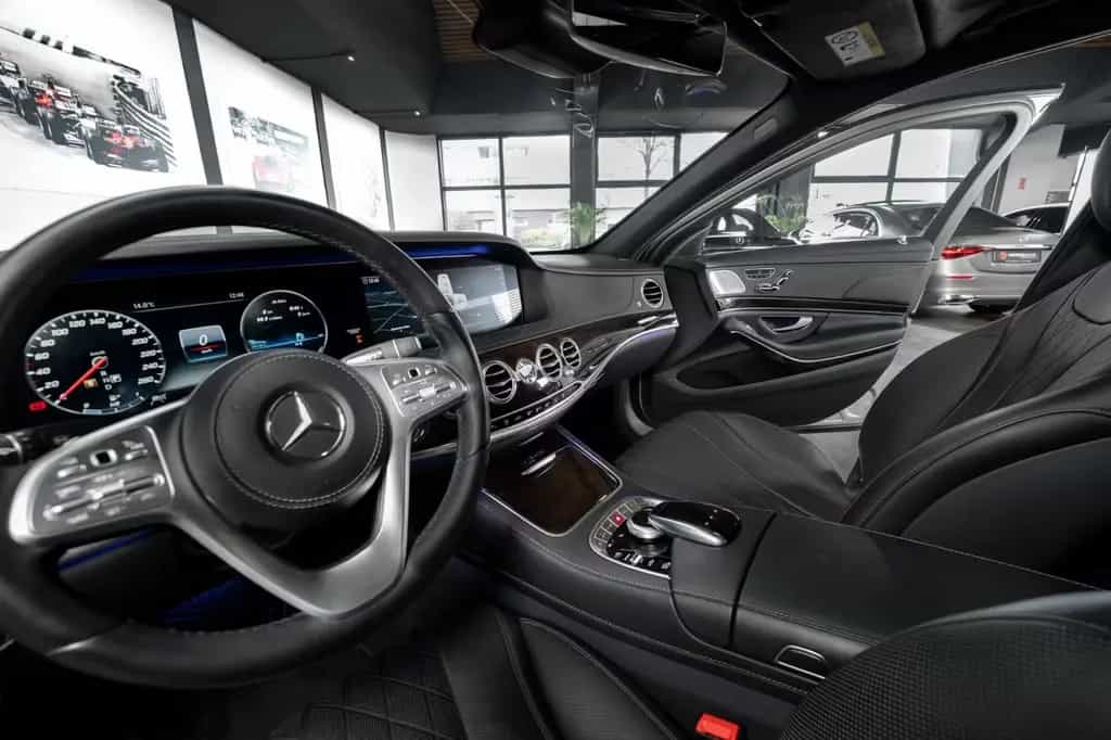 Maybach S 560 Maybach #MANUFAKTUR #FOND-TV #5-SITZE 05/2018-photo-28