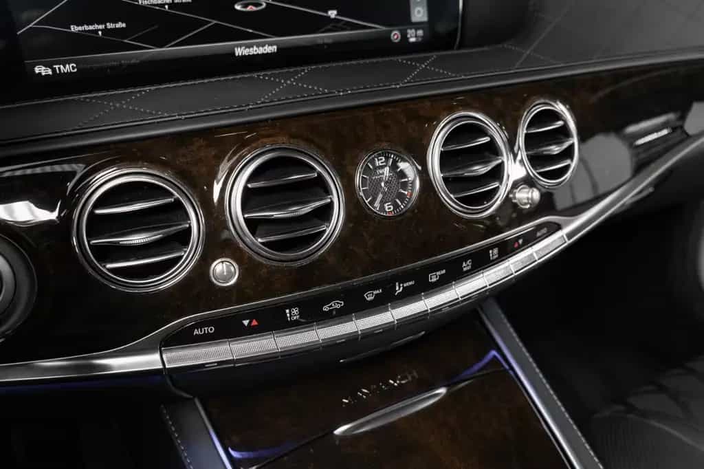 Maybach S 560 Maybach #MANUFAKTUR #FOND-TV #5-SITZE 05/2018-photo-32